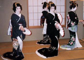 芸者の踊り
